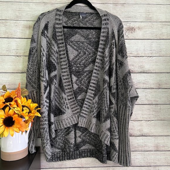Vintage UO- Sparkle & Fade Batwing Cardigan - Picture 1 of 4